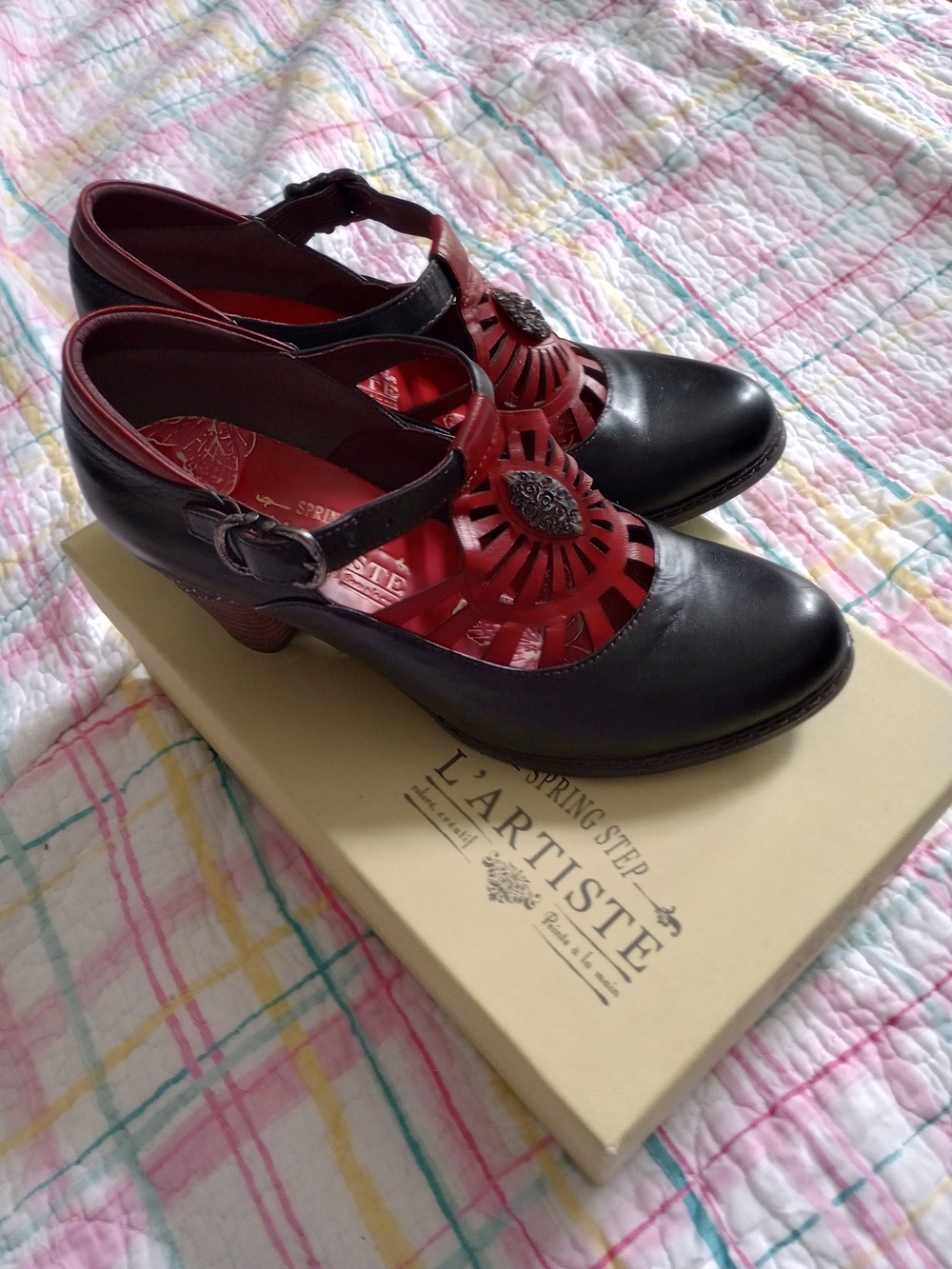 L'ATISTE Women's Black and Red T-Strap Heels